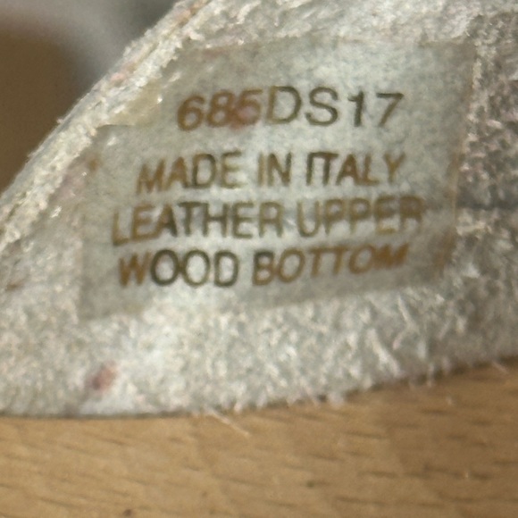 Original Vintage Dr. Scholl's Navy & Gold slip ons -made in Italy-like new - Picture 3 of 6